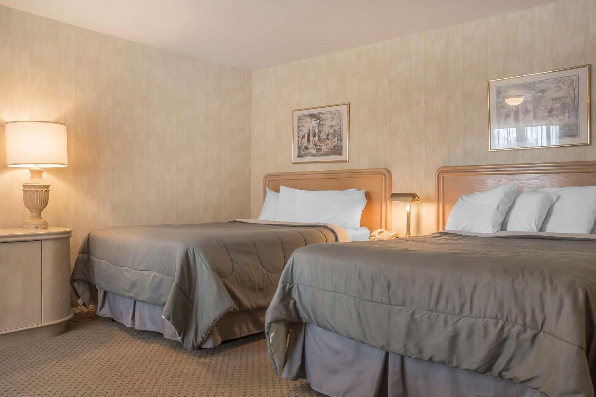 Rodeway Inn Fallsview Niagara Falls Exteriör bild